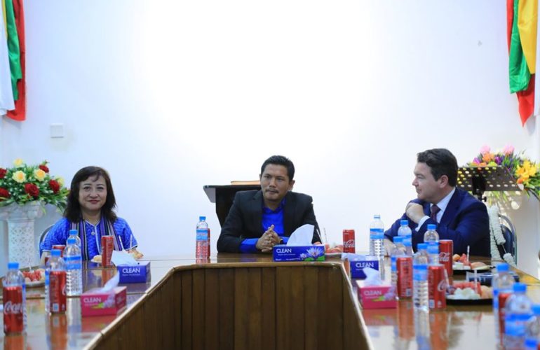 Dean Smith ( Senator of Australia) a short visit to Chinland FC