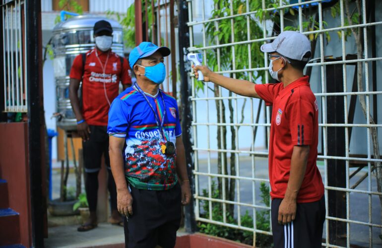 Chinland FC အသင်း social distancing guideline နှင့်အညီ လေ့ကျင့်ရေးပုံမှန် စတင်ပြုလုပ်နေတဲ့ပုံရိပ်များ