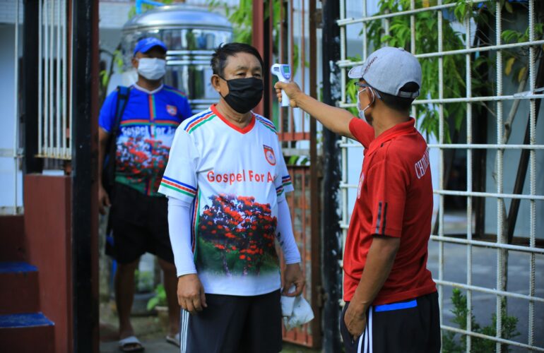 Chinland FC အသင်း social distancing guideline နှင့်အညီ လေ့ကျင့်ရေးပုံမှန် စတင်ပြုလုပ်နေတဲ့ပုံရိပ်များ