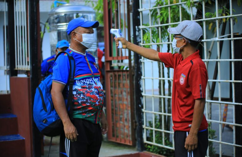 Chinland FC အသင်း social distancing guideline နှင့်အညီ လေ့ကျင့်ရေးပုံမှန် စတင်ပြုလုပ်နေတဲ့ပုံရိပ်များ