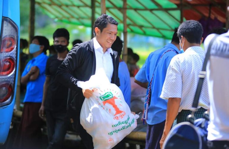 Chinland FC မှ Chinland for PALETWA  အစီအစဉ်တွင် စစ်ဘေးရှောင်ပြည်သူများအား ပထမအကြိမ် သွားရောက်ကူညီလှူဒါန်းခဲ့