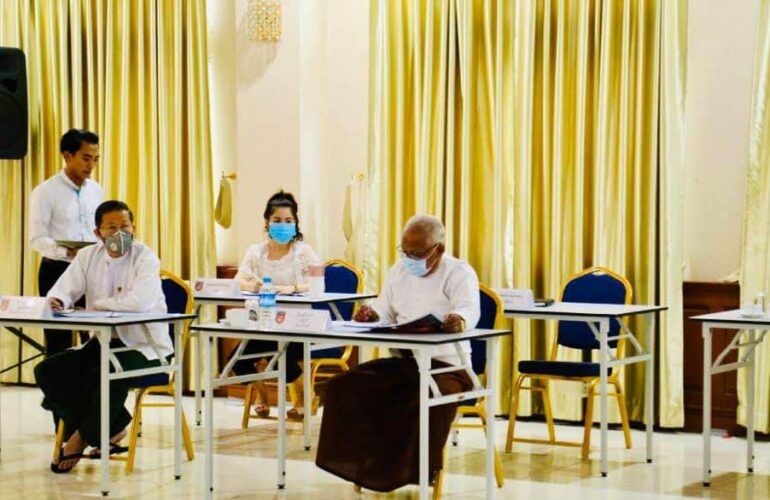 မြန်မာနိုင်ငံ ဘောလုံးအဖွဲ့ချုပ် ဒိုင်ကော်မတီ အစည်းအဝေးသို့ ဒု- ဥက္ကဌ အဖြစ် တာဝန် ယူနေသော Chinland FC အသင်း ဥက္ကဌ NC Thawng Tha Thang တက်ရောက်